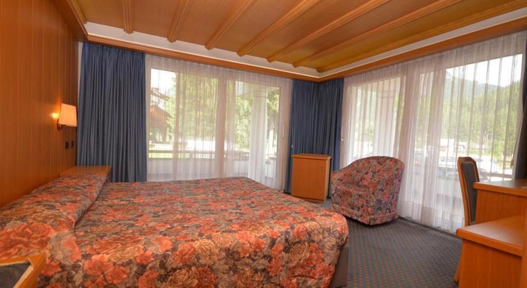 Hotel Trento Pozza di Fassa Zimmer foto